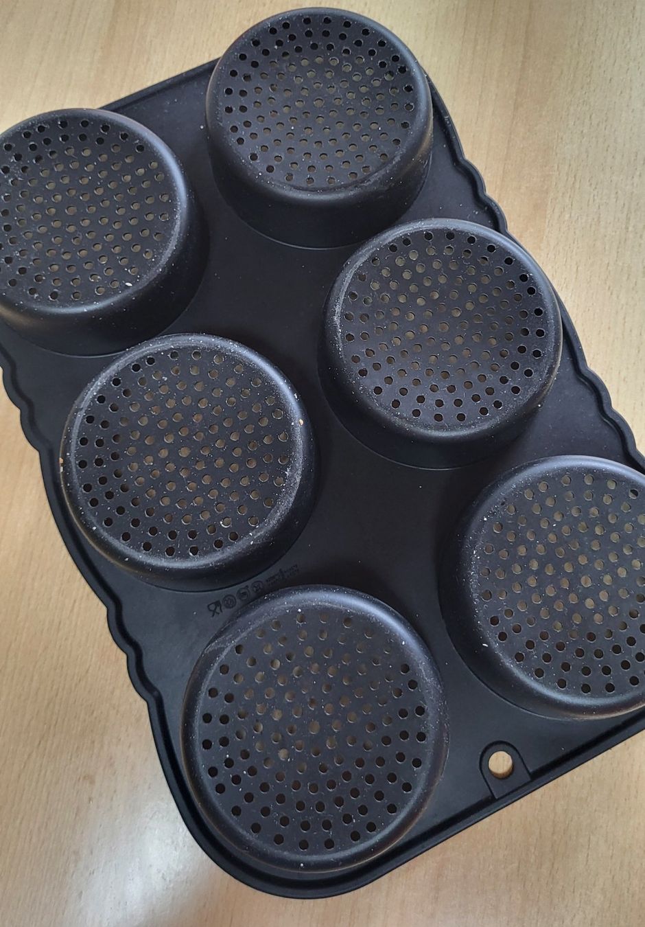 Teglie da forno: Moule en silicone noir – Nuovo (secondo la descrizione) da Fribourg venduto da VictoriaShop7 1