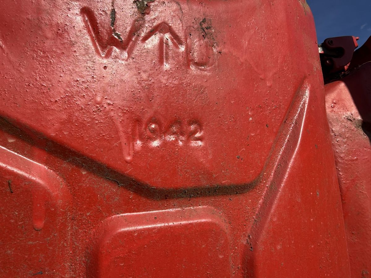 Benzinkanister: Ww2 Kanister – Gebraucht aus Bennwil von Ford5600t 1