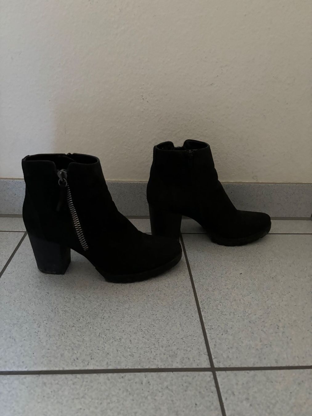 Scarpe da donna: Schicke Winterstiefel, Grösse 39 – Usato da Winterthur venduto da Sunshine143 2