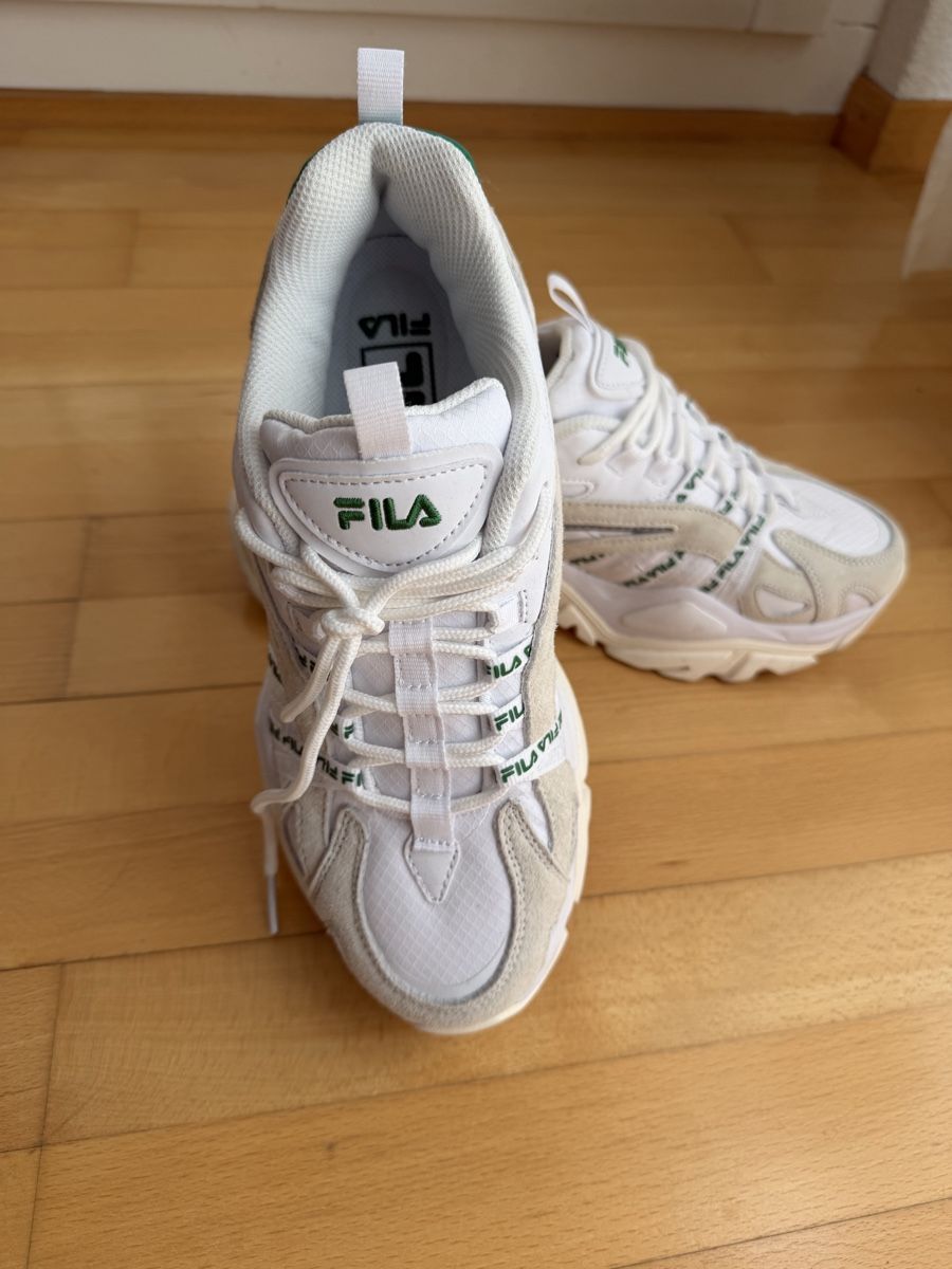 Scarpe da uomo: Fila Sneakers white size 40 excellent condition – Nuovo (secondo la descrizione) da Steinhausen venduto da mar_8y57 4