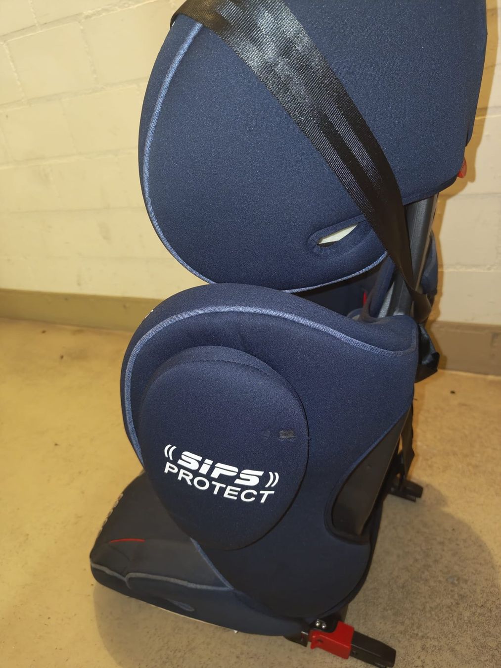 Osann Seggiolini per auto: Osann Flux Isofix 9-36 kg. – Usato da Nussbaumen AG venduto da pabitra05 2
