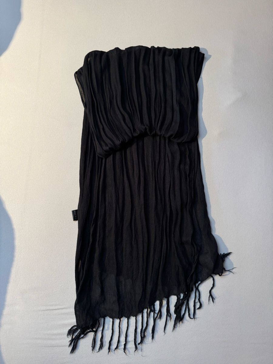 Foulard & Sciarpe: Foulard noir fin – Nuovo e nell'imballaggio originale da Porrentruy venduto da fee_24