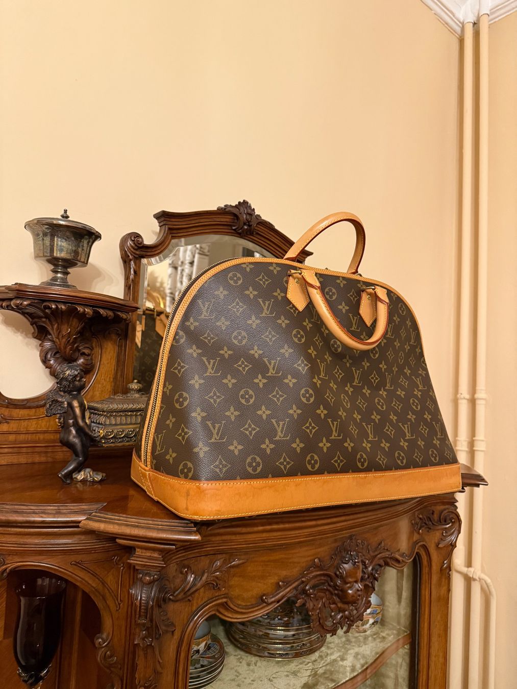 Louis Vuitton Borse: Louis Vuitton Monogram Alma Voyage MM Bag – Usato da Olten venduto da ale_nb2x 4