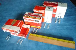 FISCHER  -  Kunststoff Dübel
