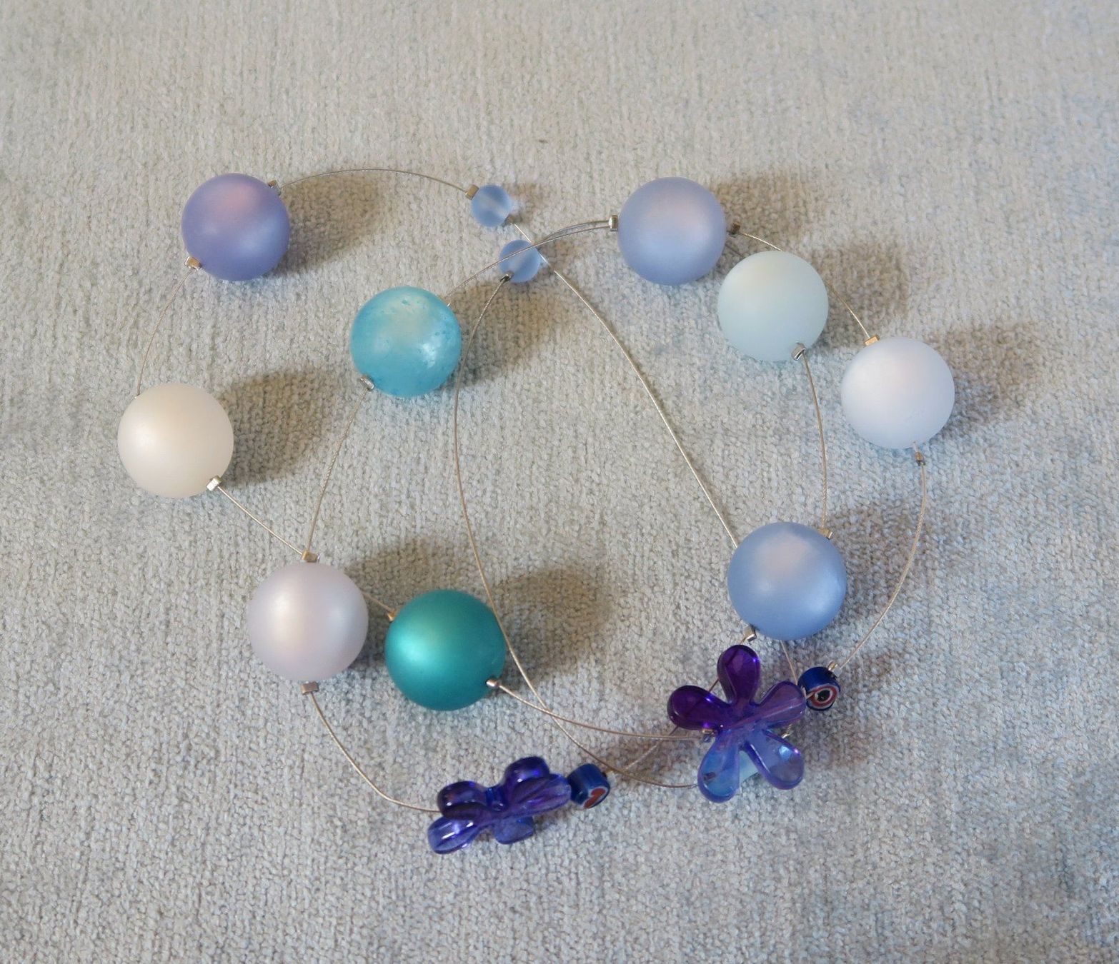 Catenine: Kette mit Polarisperlen – Usato da Brittnau venduto da marlenestone 1