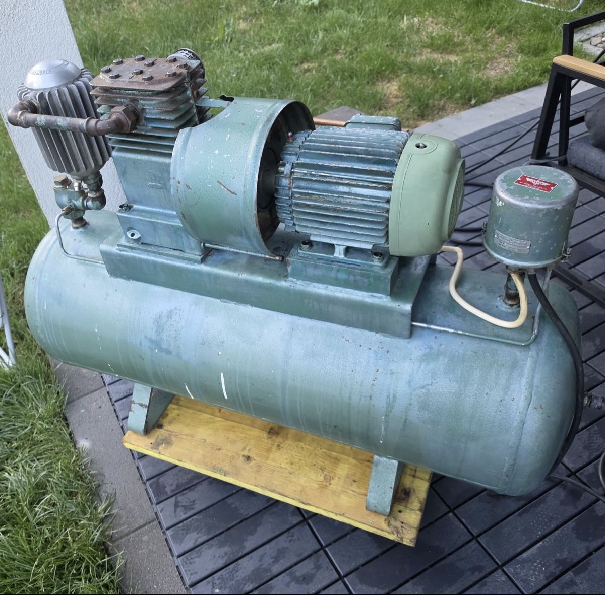 Compressori: Serva-Technik Kompressor SHE-45 / SEC-0-12,150L, – Usato da Grenchen venduto da Mary.J