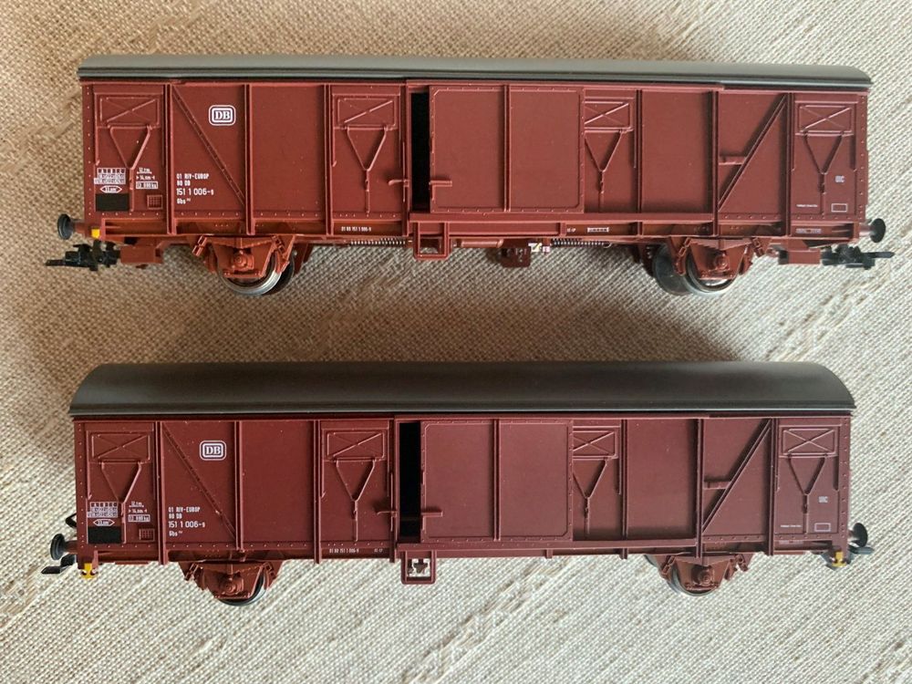 Zwei gedeckte DB Güterwagen Märklin H0 3