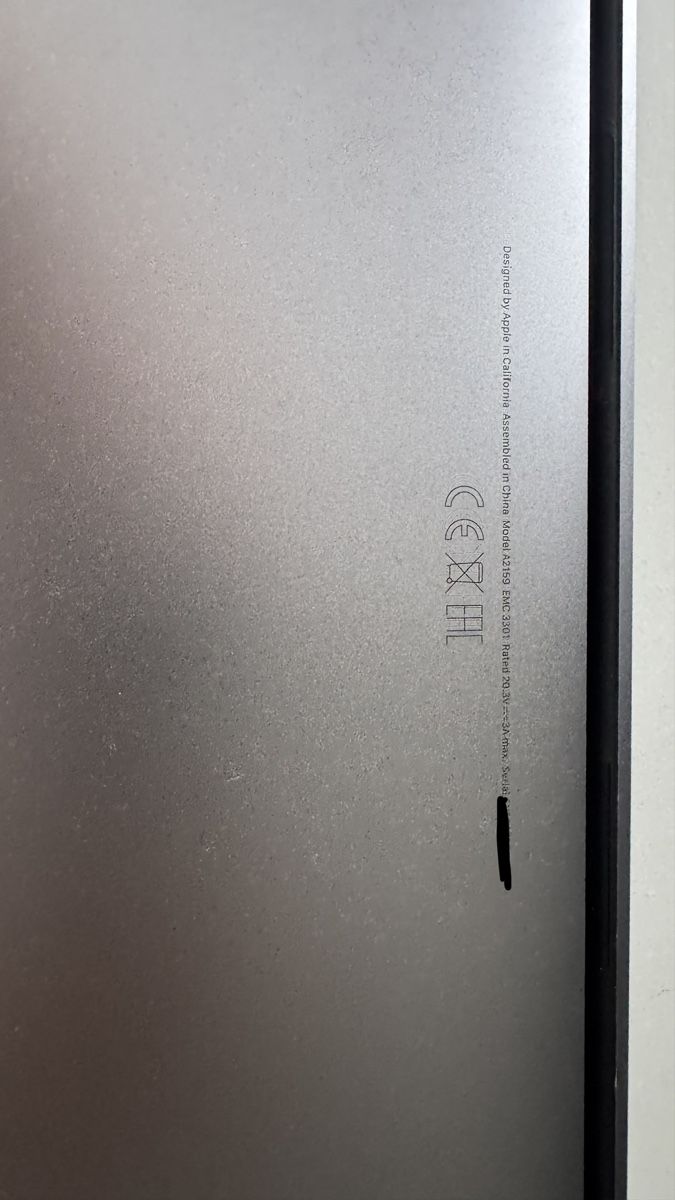 Apple Portables: MacBook Pro, Touchbar – D'occasion à Niederhünigen par shoel 4
