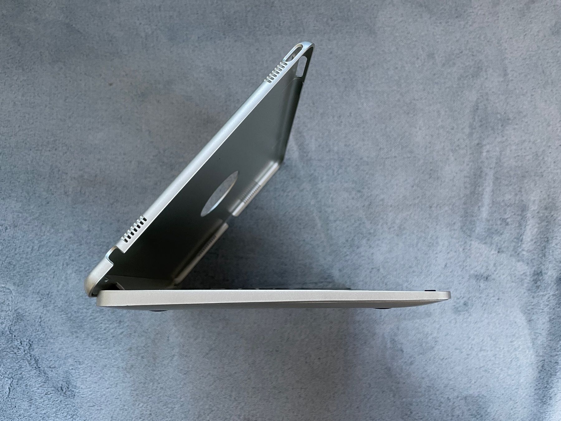 Tastiere: Wireless Keyboard Bluetooth – Usato da MAGDEN venduto da GoldenEagle2020 2