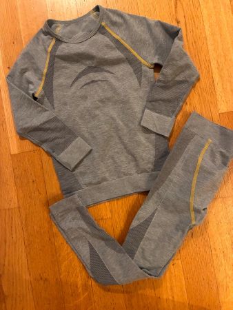 Schönes Thermoset Gr. 110/116