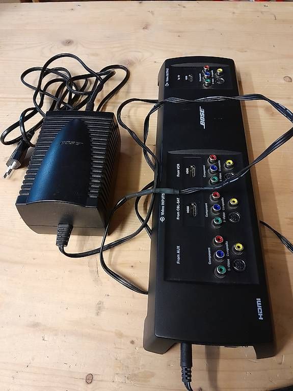 Convertitori: Bose VS2 convertiseur HDMI manque cable – Usato da Lausanne venduto da EdwinBOSU 3