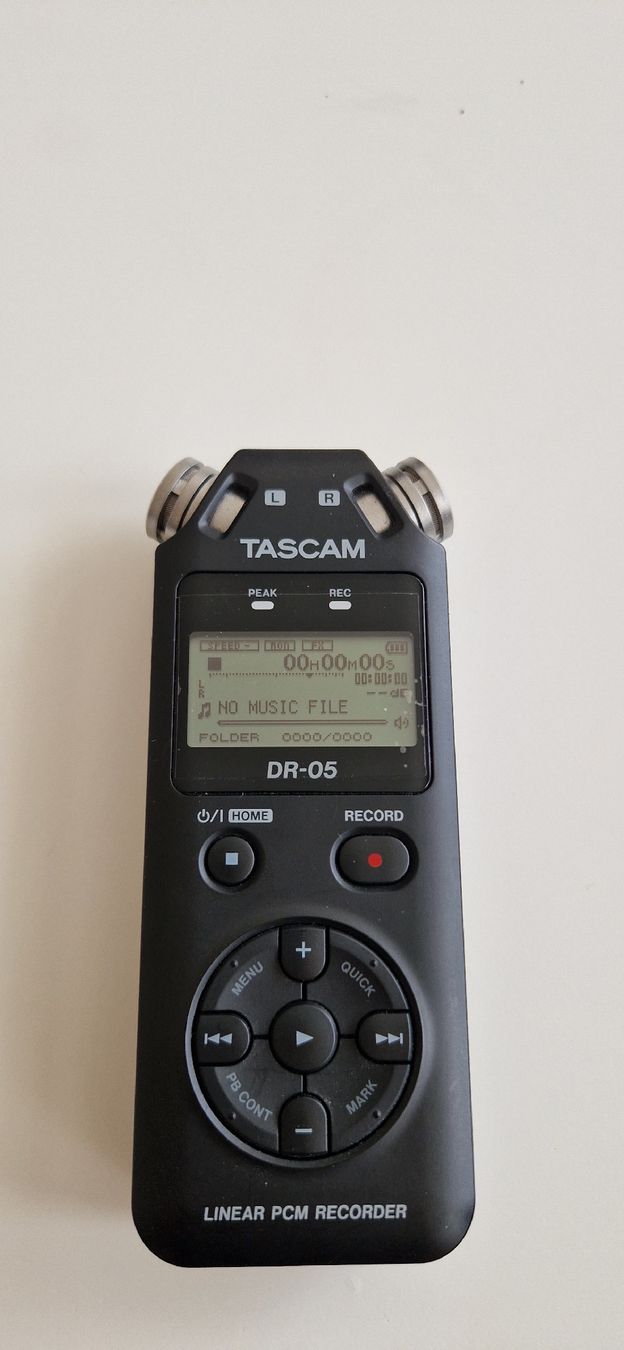 Tascam Aufnahmegeräte: Tascam DR-05 Linear PCM Recorder – Gebraucht aus St. Gallen von SergiiGor 3