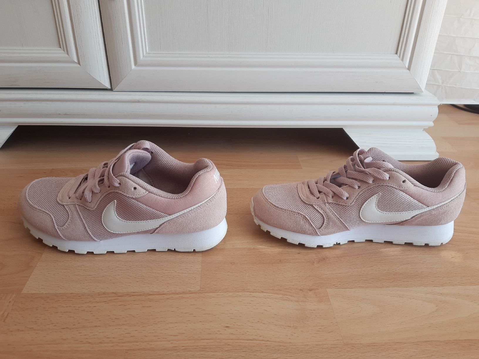 Nike Scarpe da donna: Nike MD Runner 2, Sneaker, 37.5, rosa / pink – Nuovo (secondo la descrizione) da Matzingen venduto da mes84 2