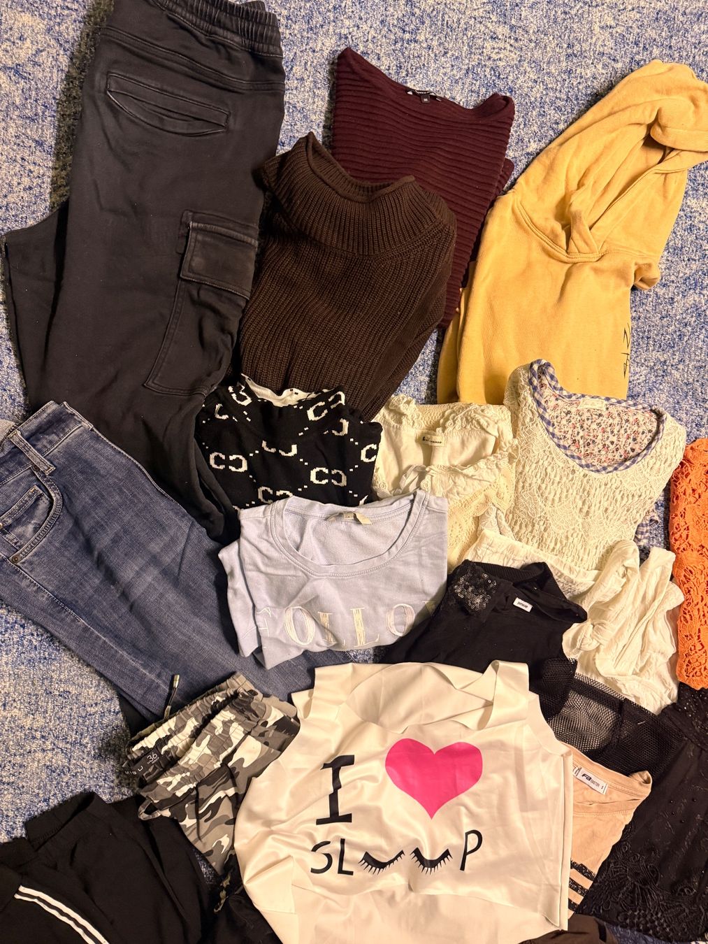 Lotti di vestiti: Grösses Kleider Paket S – Usato da Amlikon-Bissegg venduto da Flowers_Blossom 1