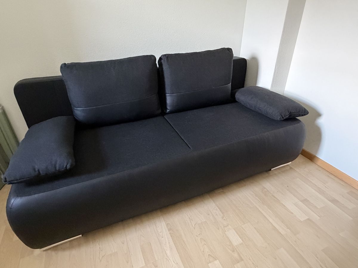 Livique Sofas: Schlafsofa / Couch – D'occasion à Frick par riq_fx7k 5
