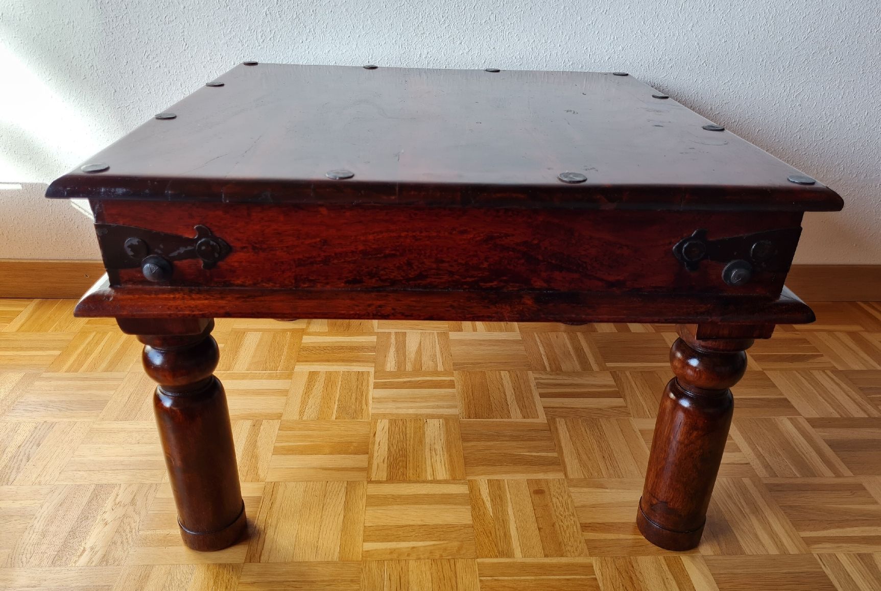 Tavoli: Beistelltisch/Couchtisch – Usato da Maur venduto da Tashi010 1