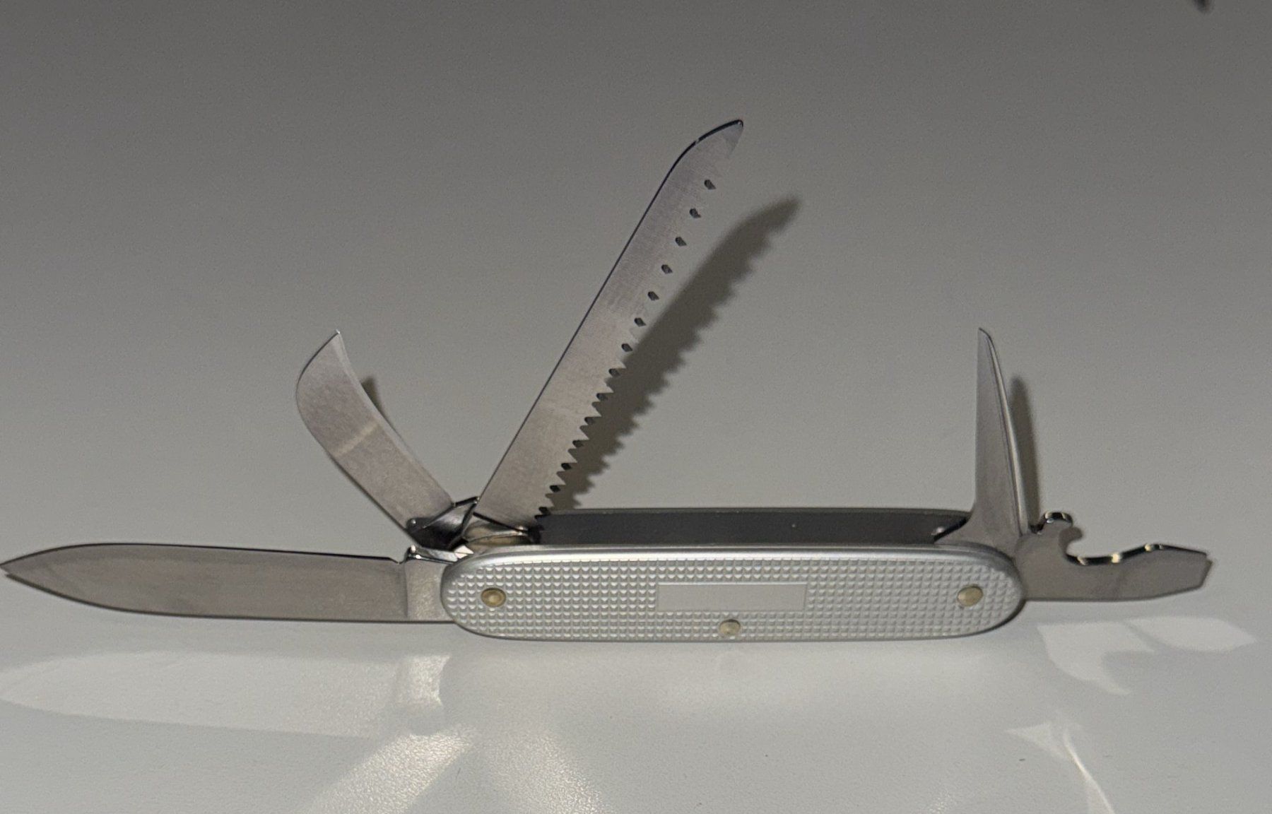 Victorinox Taschenmesser: VICTORINOX SWISS ARMY 7 SACKMESSER – Neu und originalverpackt aus Zürich von  5