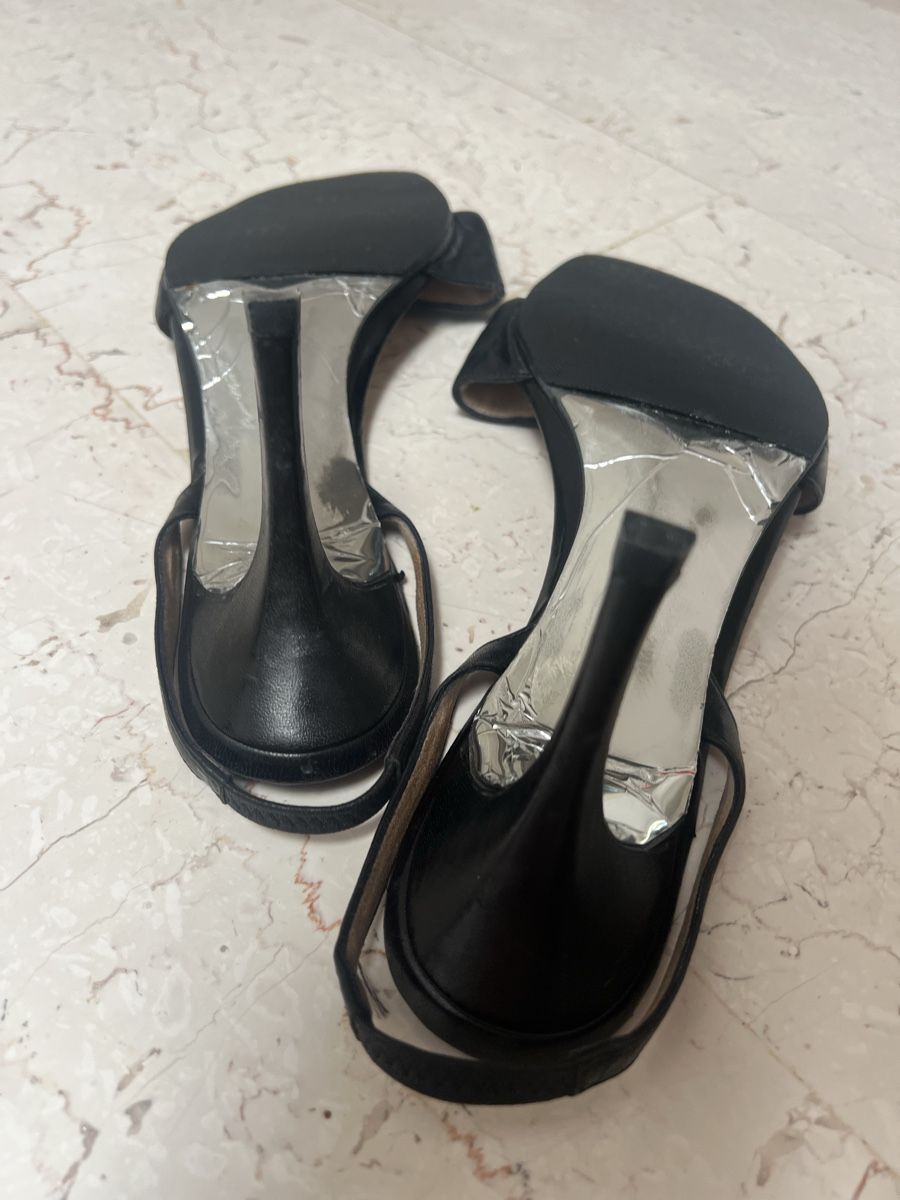 Chanel Scarpe da donna: Chanel sandals – Usato da Villeneuve VD venduto da ana_jd9j 4