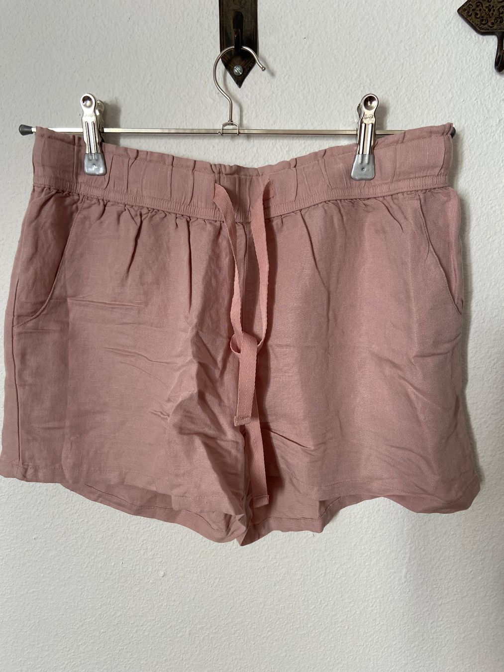 Pantaloni: Short linen – Usato da Cully venduto da FranVey