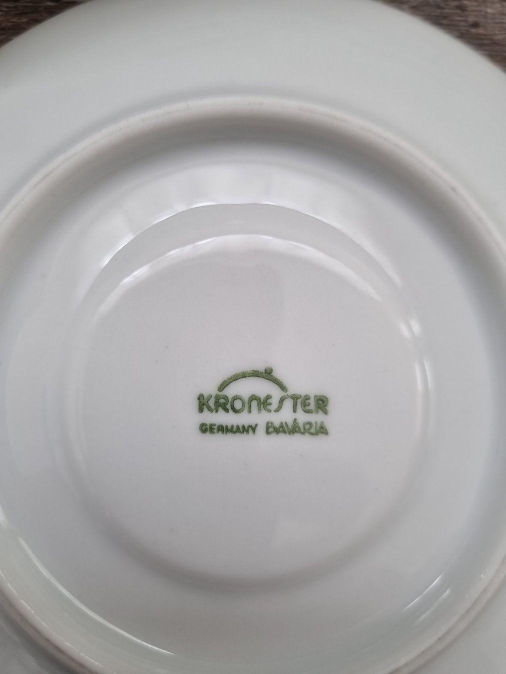 Piatti: 6 Kaffeeunterteller "Kronester" – Usato da Gams venduto da tischi97 2