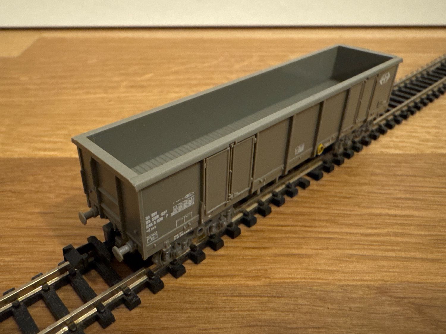 Fleischmann Modellini di ferrovie: Fleischmann SBB Güterwagen Eaos – Nuovo e nell'imballaggio originale da Schlierbach venduto da Look8 2