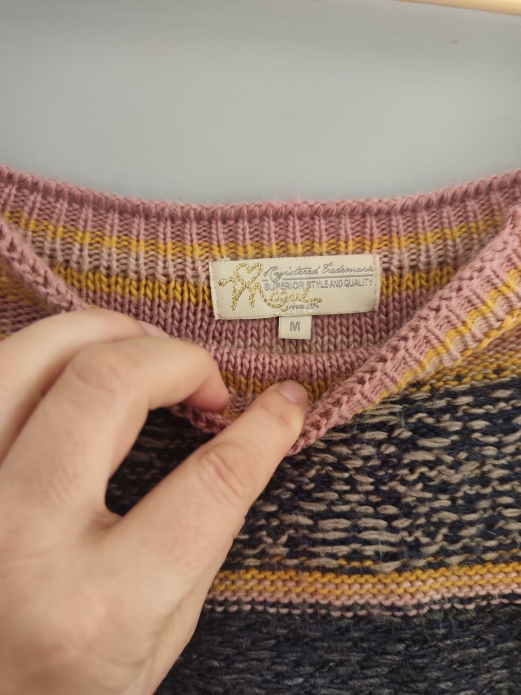 Maglioni & Felpe: Damen Pullover Mogul gestreift mehrfarbig Grösse M – Usato da Wettingen venduto da TatjanaFrei