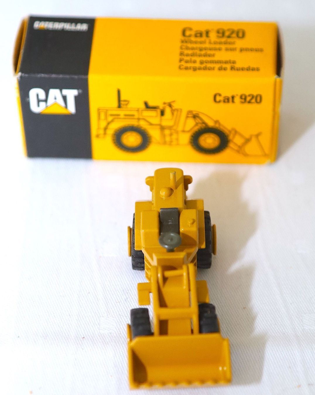 Caterpillar Modellbausätze & Standmodelle: SCHAUFEL Bagger CAT 920  NON CATERPILLAR 1:87 OVP – Neu und originalverpackt aus Ipsach von Merlux 2
