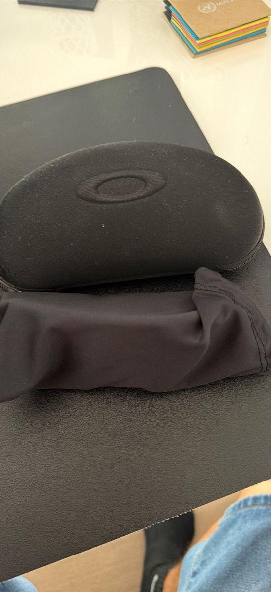 Brillen & Gläser: Oakley Sunglasses Black Frame Blue Lens good condition – Neu und originalverpackt aus Aesch BL von AuroPiz 5
