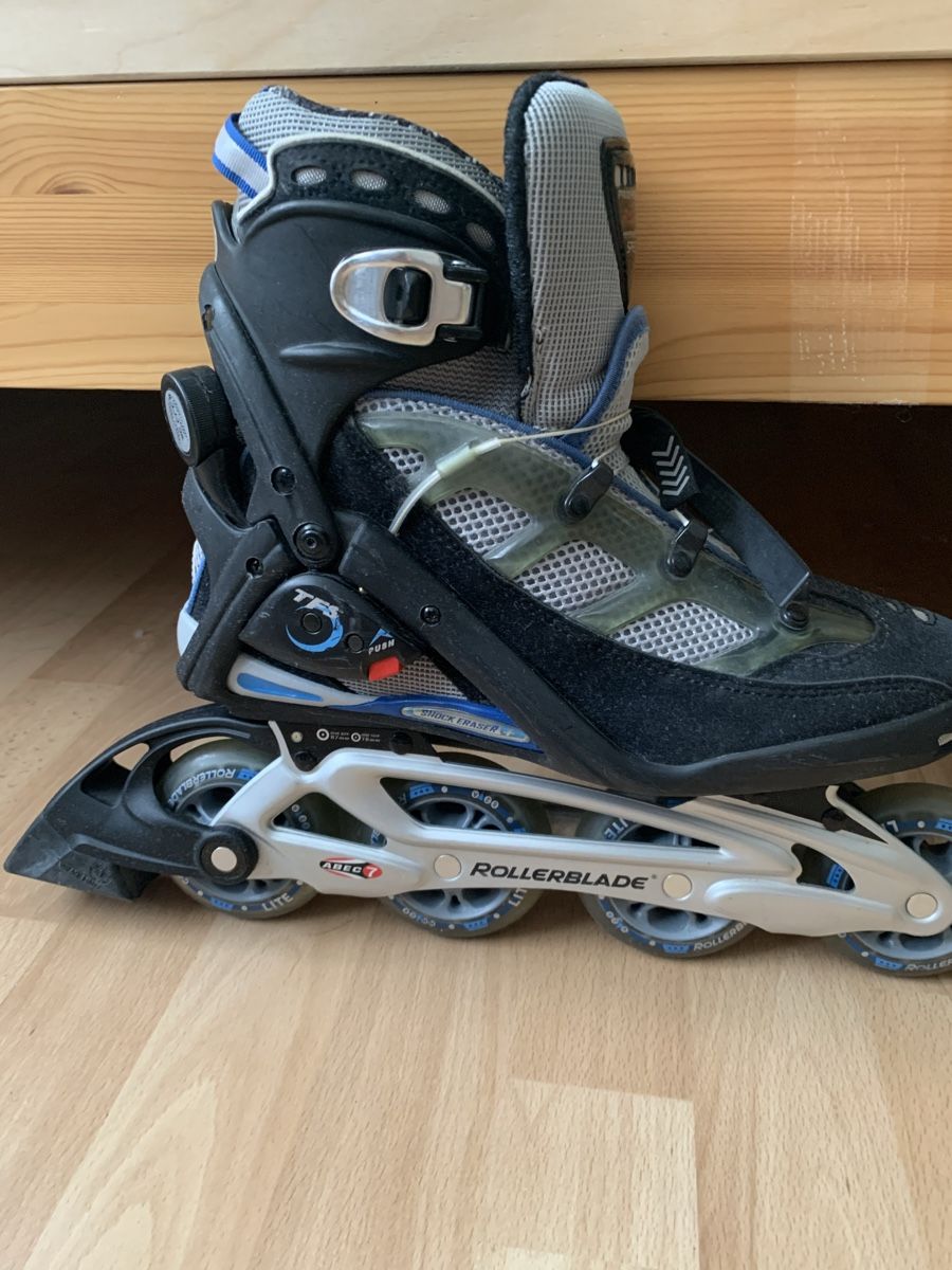 Pattini in linea & Pattini a rotelle: Rollerblade Aero 9W Inlineskates Gr. 40.5 + Schoner – Usato da Zürich venduto da RoNa0701 2