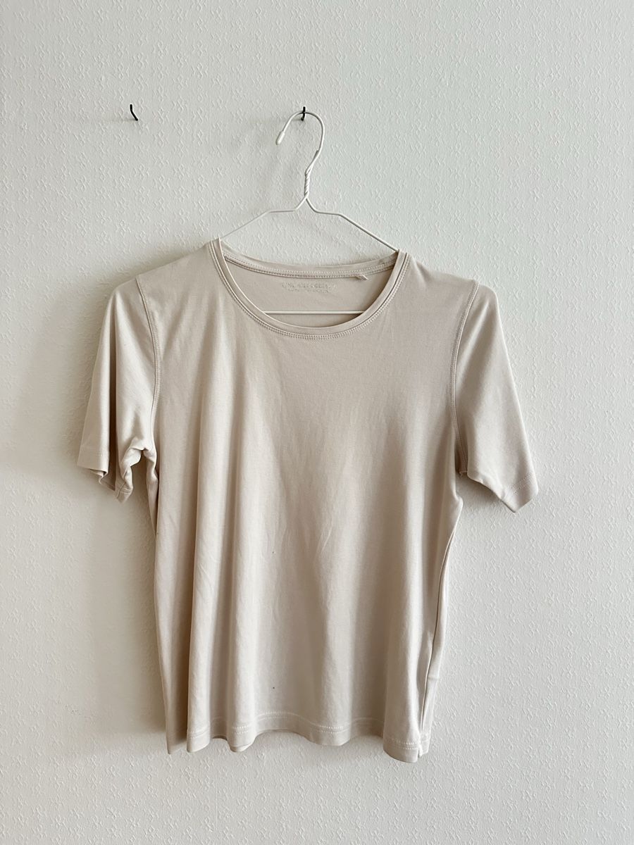 T-shirt: Off while cotton T-shirt by The Mercer – Usato da Zürich venduto da aidapo