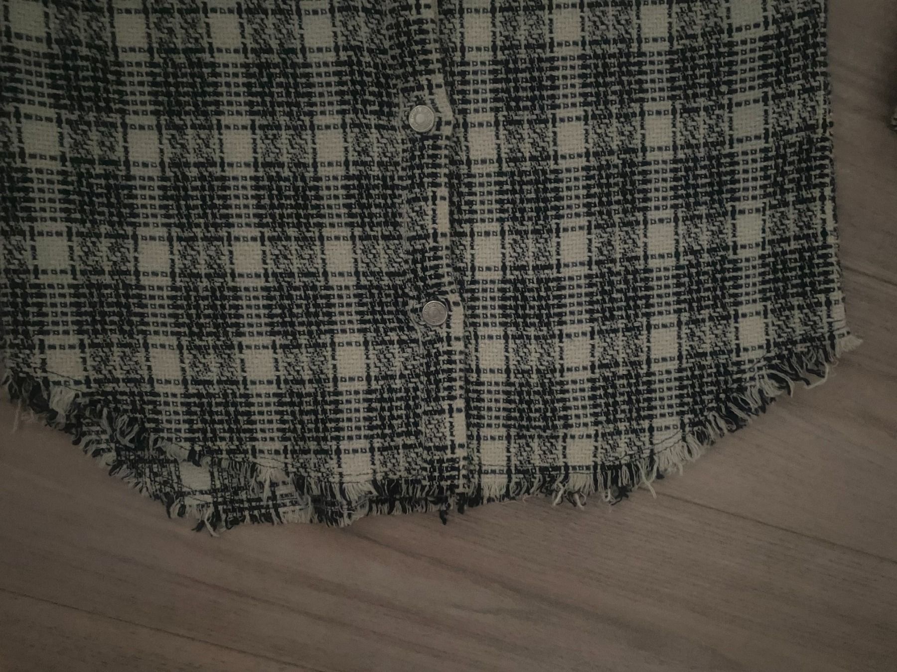 Zara Camicette, T-shirt & Top: ZARA Mädchen Bluse/Jacke Gr. 164 schwarz/ecru – Usato da Bonstetten venduto da VCLS 2