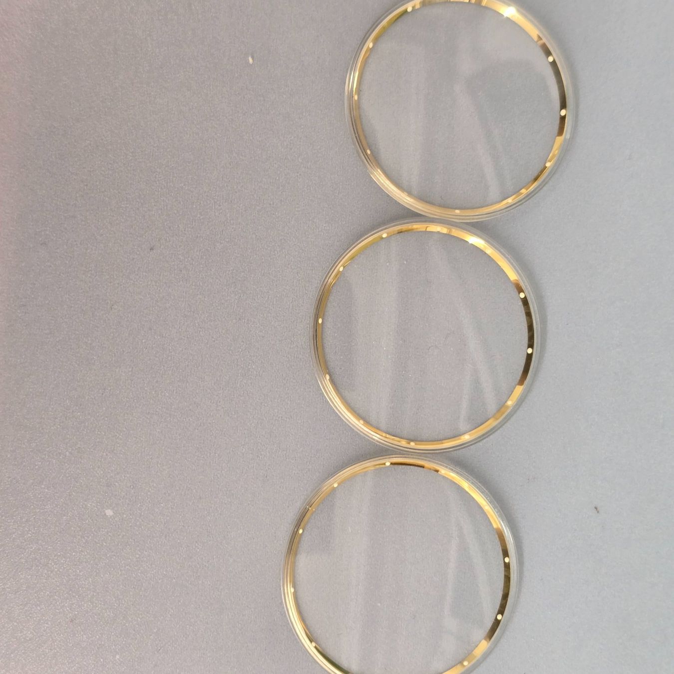 Orologi: Lot de 3 glace en plexiglass 34 mm – Usato da Tramelan venduto da Nirdan 2