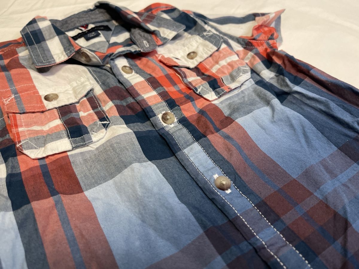 Tommy Hilfiger Camicie, T-shirt & Polo: Tommy Hilfiger Kinderhemd, Grösse 86 – Nuovo (secondo la descrizione) da Zürich venduto da Belisimo 2