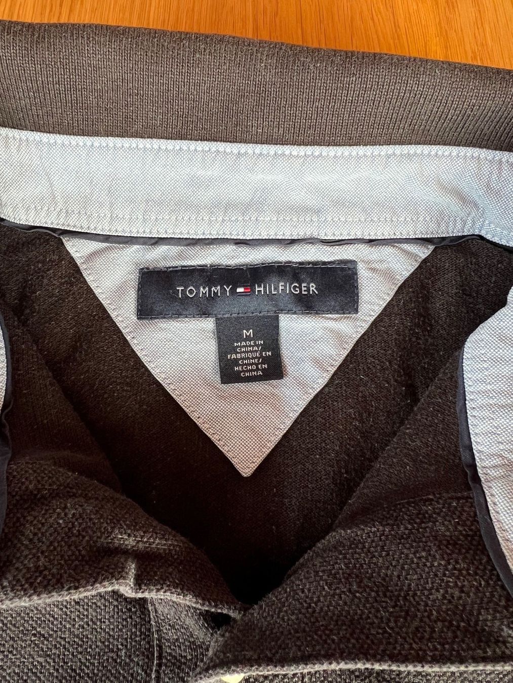 Tommy Hilfiger Magliette Polo: Polo Tommy Hilfiger Gr. M, schwarz – Usato da Winterthur venduto da mic_l98y 1