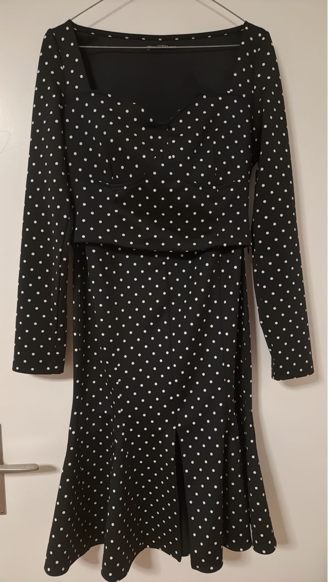 Guess Lotti di vestiti: Schwarz gepunktete Bluse mit Rock , Größe  S – Usato da Luzern venduto da Alsu_Lucerne 1
