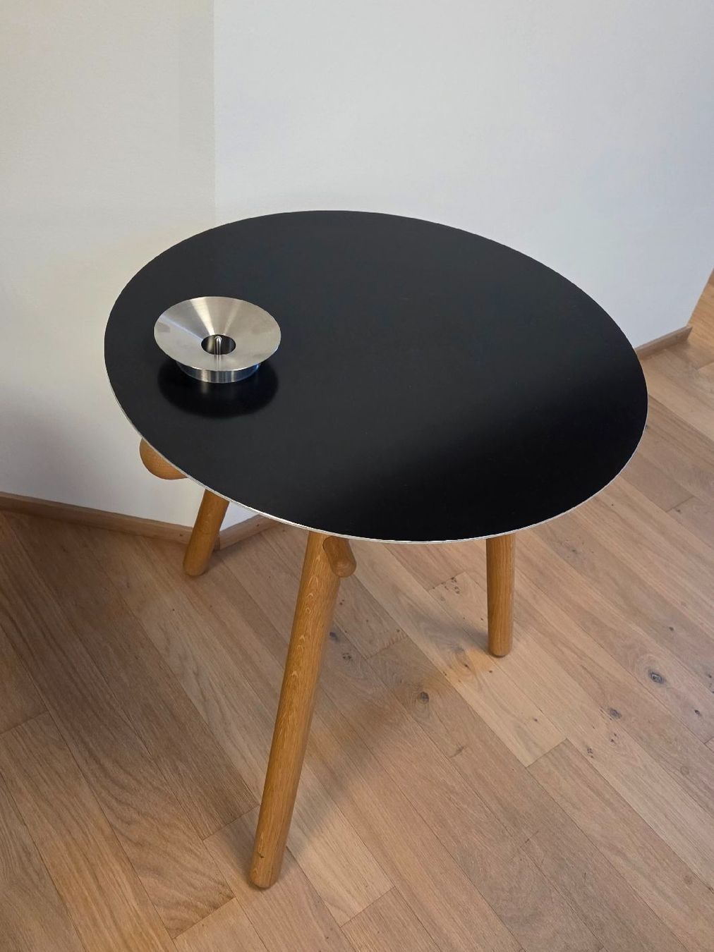 Tables: Husmutz - Designertisch – Neuf avec emballage d'origine à Kirchlindach par User_246764 1