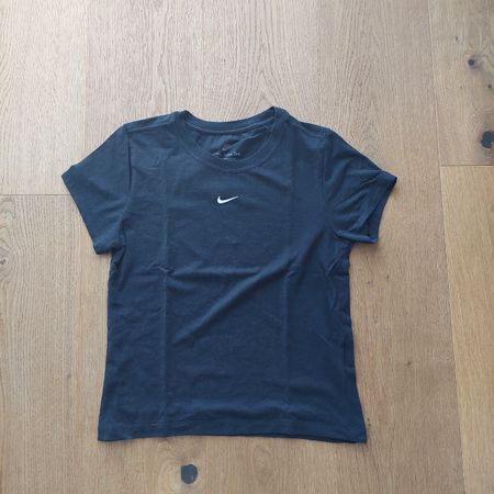 Sportshirt Nike Grösse S, praktisch neu