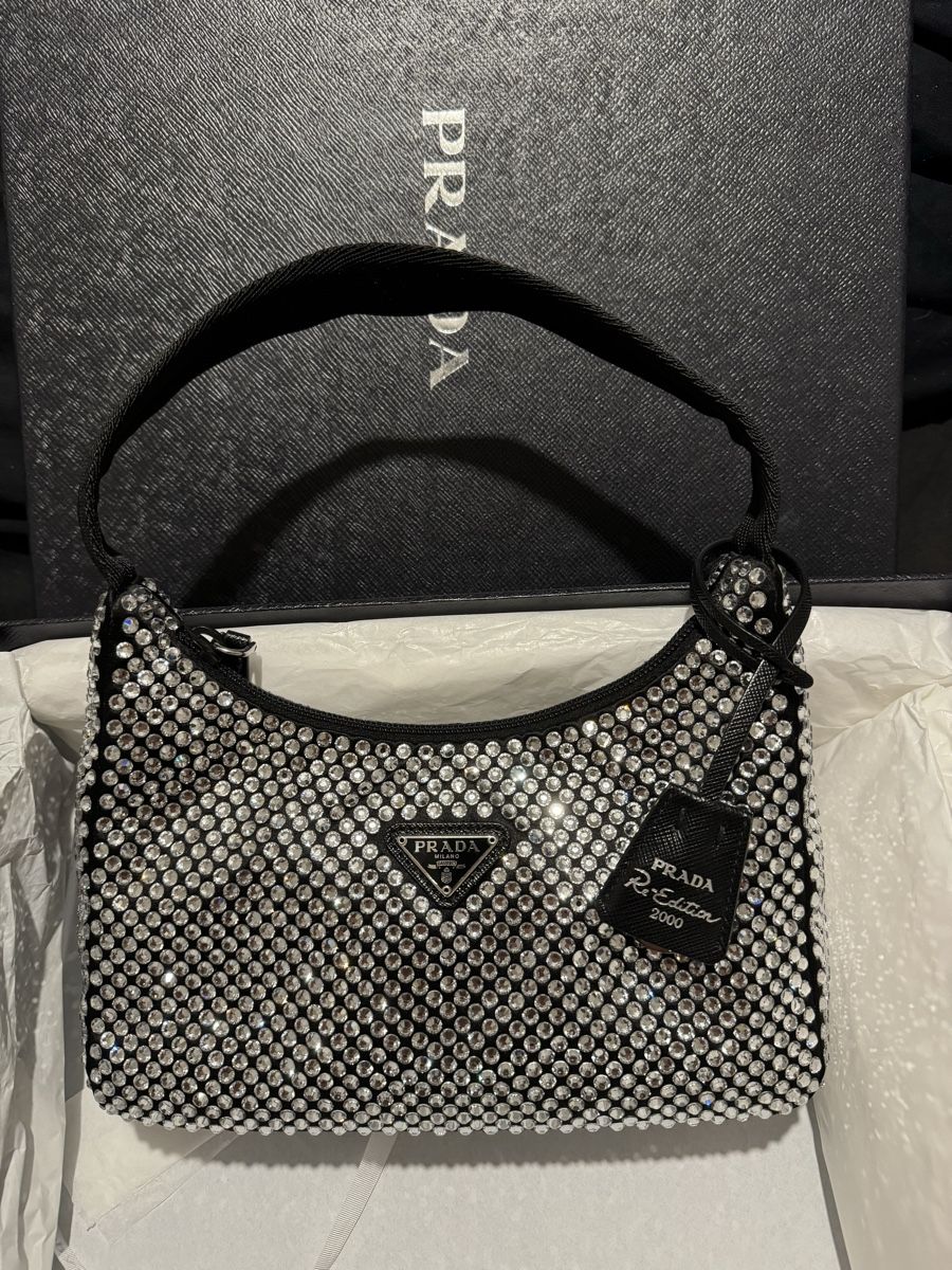 Prada Sacs femmes: Prada re-edition crystal bag – D'occasion à Zürich par annysclo