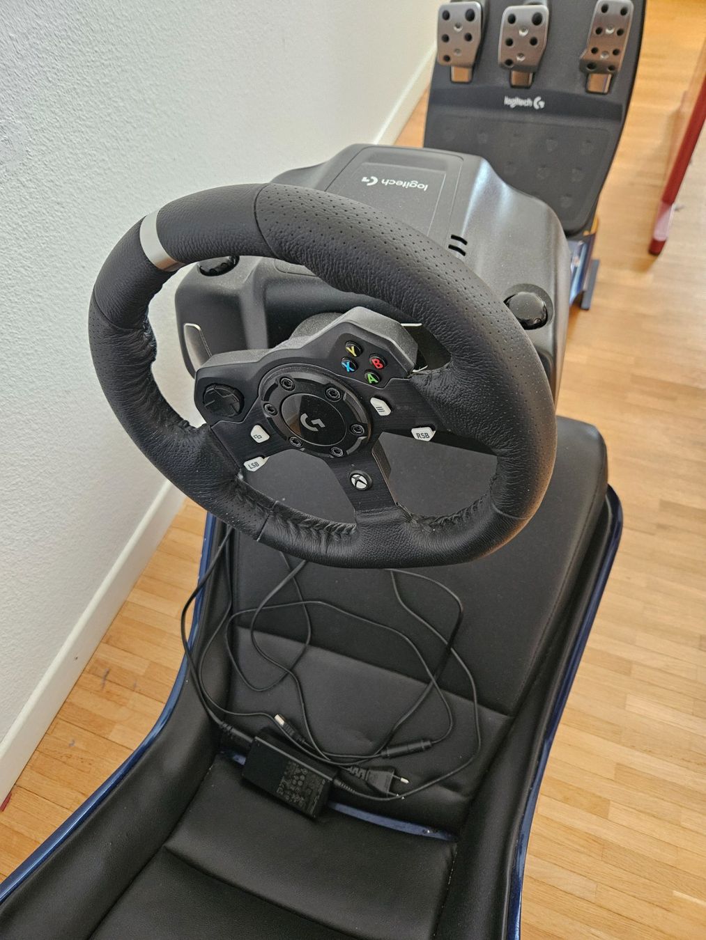 PC: Play Seat F1 Red Bull Sim Rig – Usato da Biel/Bienne venduto da hal_s57r 1