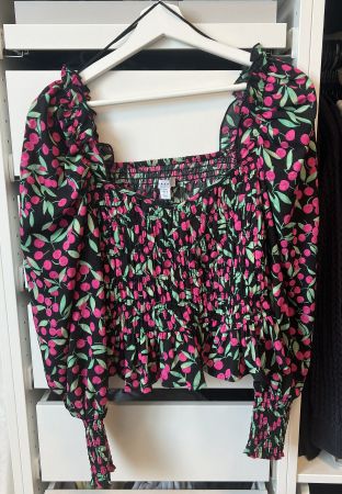 BERSHKA Blumen-Top