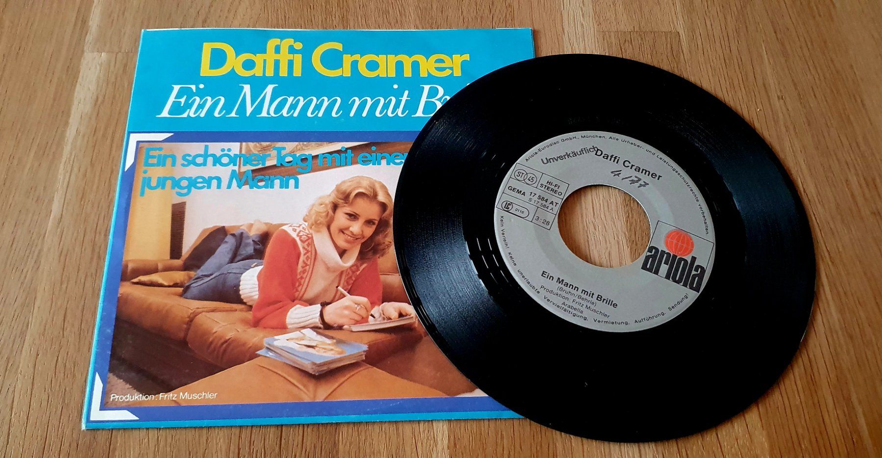 Dischi in vinile: DAFFI CRAMER, Ein Mann mit Brille, Si, Neuwertig! – Nuovo (secondo la descrizione) da Kreuzlingen venduto da Cdschlumpf 1