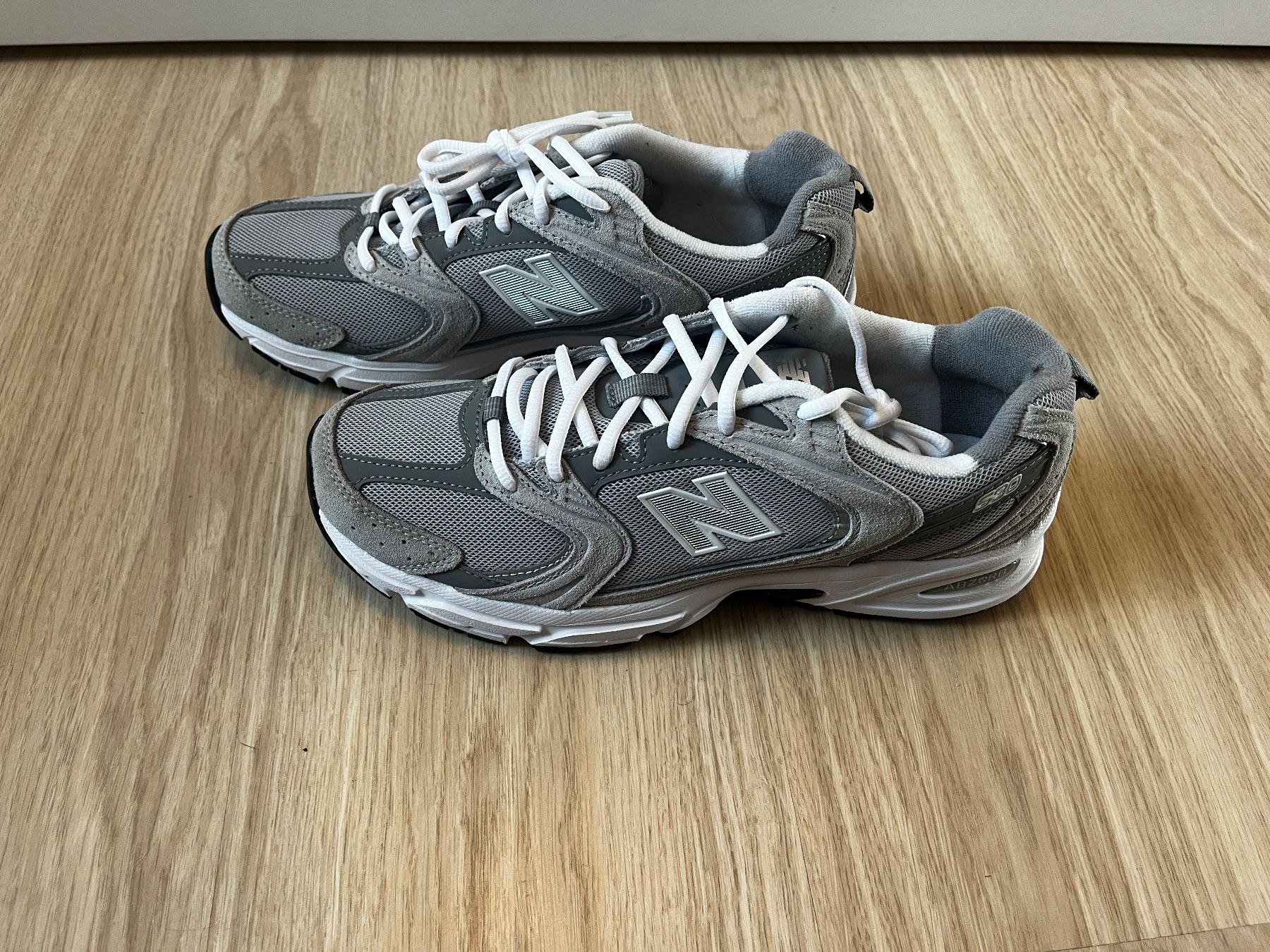 New Balance Scarpe da uomo: NEW BALANCE 530 40.5 – Usato da Lavigny venduto da Pilauer 5