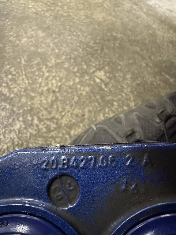 BMW Tutti pezzi di ricambio auto: Bremssättel BMW M2, M3, M4 F-Serie – Usato da Rietheim venduto da dvo_2fyh 4