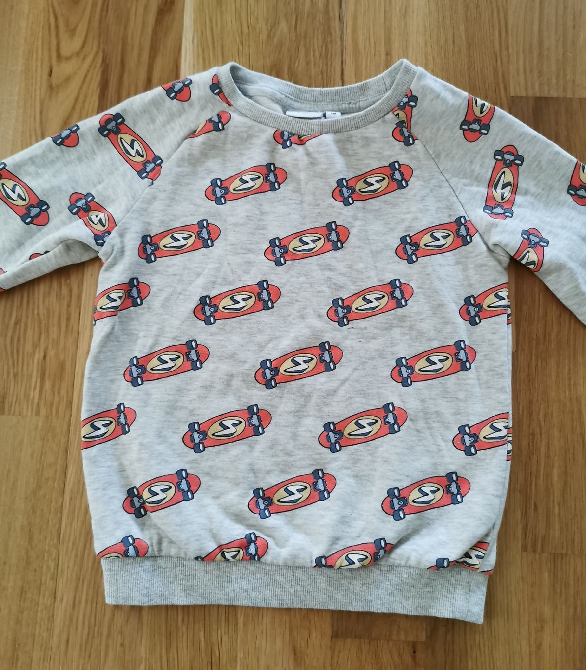 Name It Maglioni & Felpe: Skater-Pullover, Grösse 110, – Usato da Seuzach venduto da Tureda 1