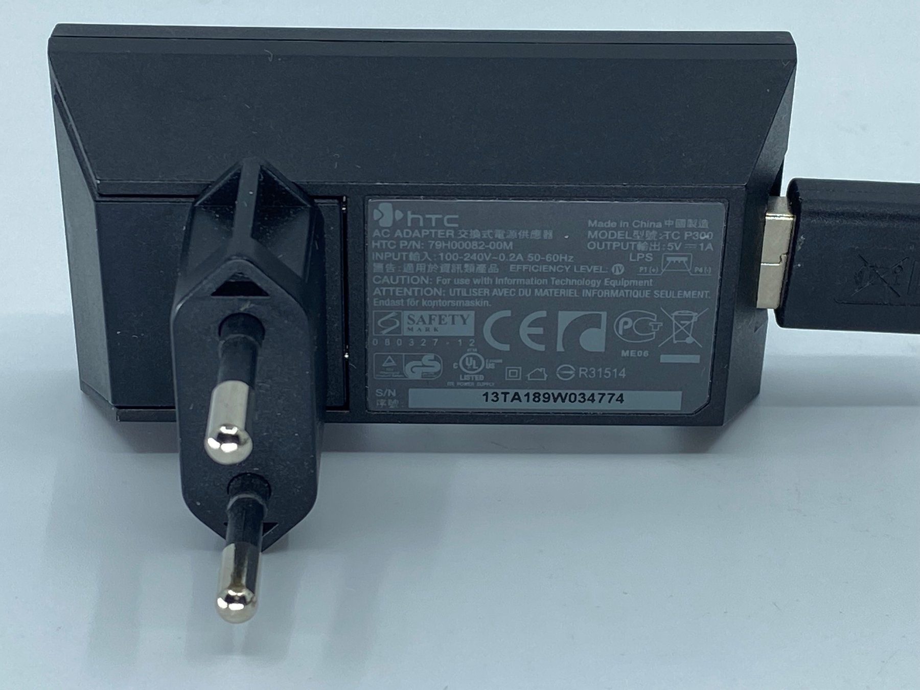 Lettori di schede: HTC TC P300 Netzteil 5V 1A mit Micro USB Kabel 1.25m – Usato da Langwiesen venduto da Restposten-24 1
