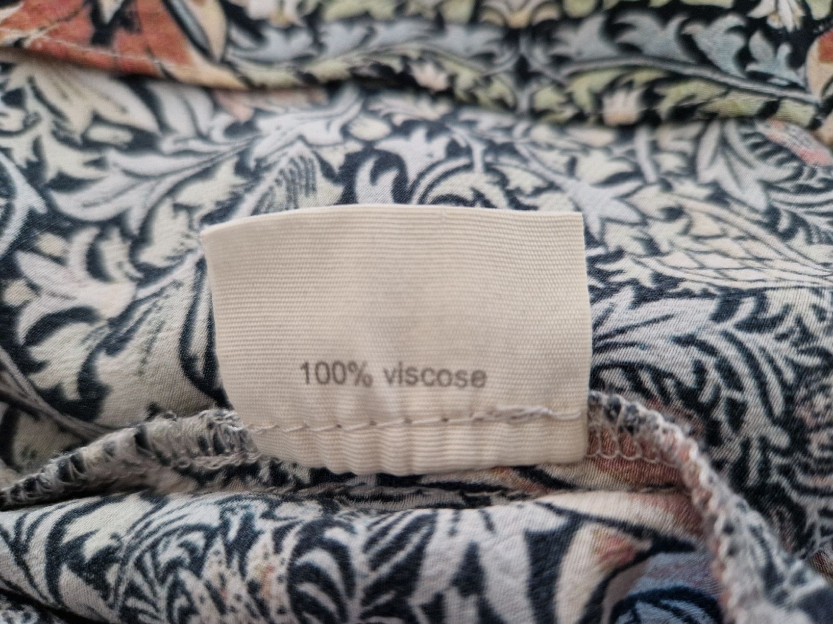 Nile Tops: Nile Top Grösse M, Viskose, gemustert, Sommer – Gebraucht aus Kloten von somsing 4