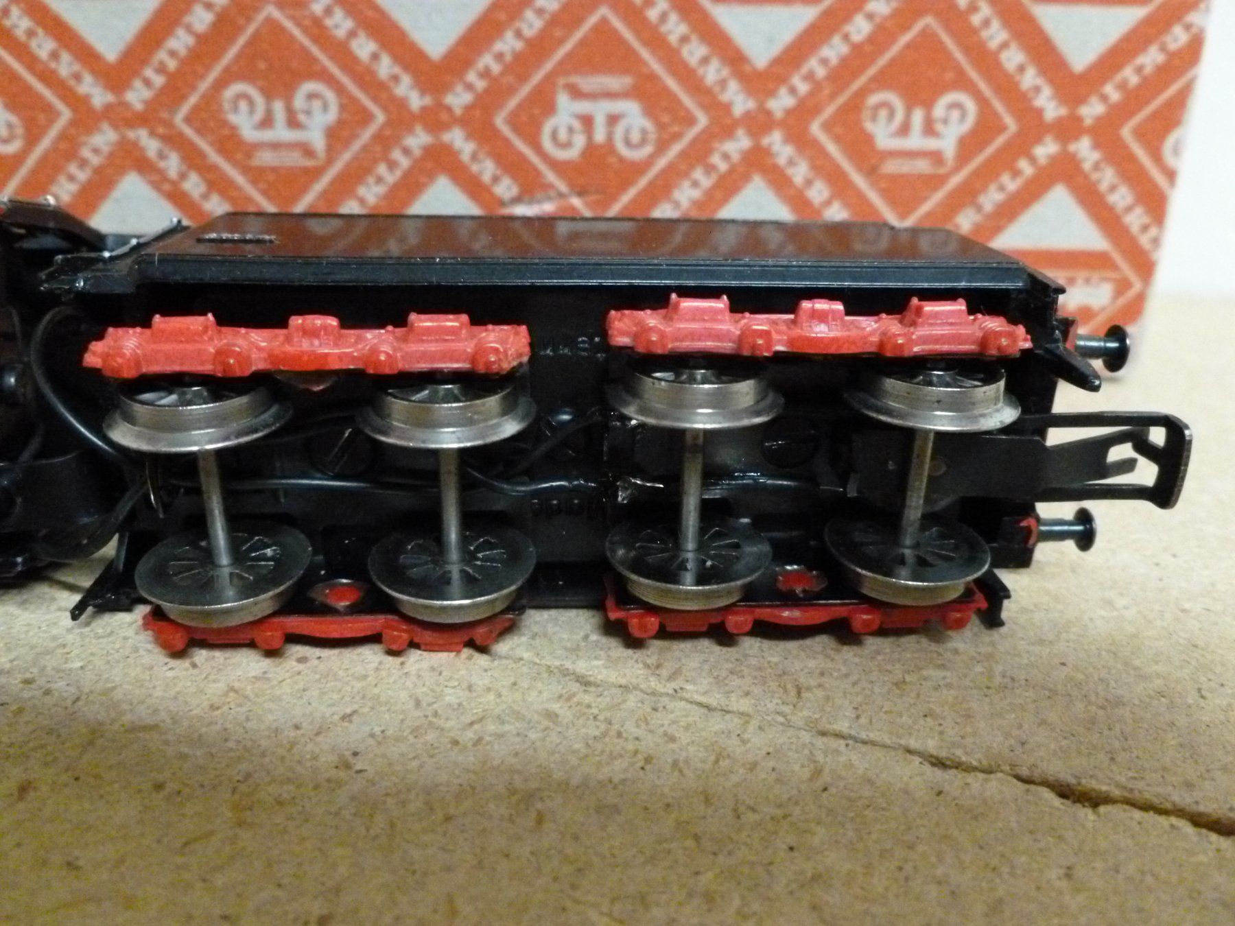Märklin Modellini di ferrovie: Schnellzuglok mit Telexkupplung – Usato da Oberbipp venduto da Vifu 6