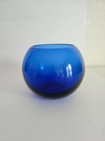 Blaue Kugelvase aus Glas guter Zustand