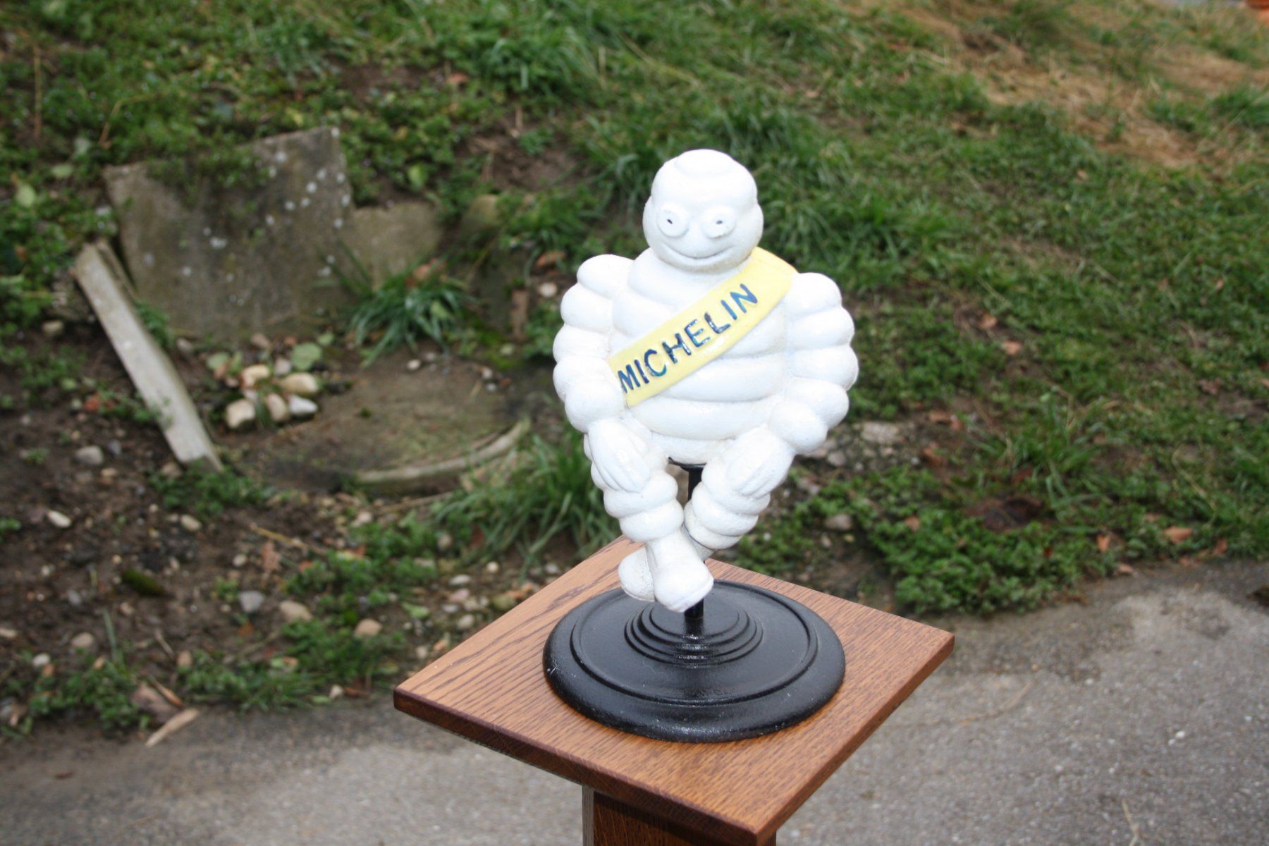 Michelin Statuette: MICHELIN MANN BIBENDUM EISEN – Usato da Wauwil venduto da Pneuedy 8