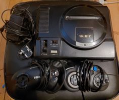 Sega Mega Drive Konsole mit 5 Games